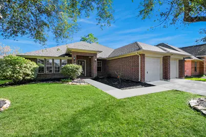 156 Greenridge Circle, League City, TX 77573 - Photo 3