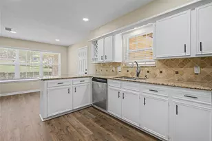 603 Hillcrest Dr, Huntsville, TX 77340 - Photo 13