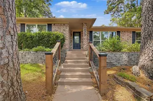 603 Hillcrest Dr, Huntsville, TX 77340 - Photo 1