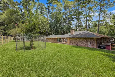 603 Hillcrest Drive, Huntsville, TX 77340 - Photo 37