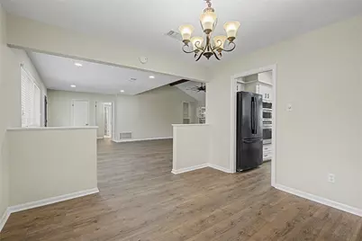 603 Hillcrest Drive, Huntsville, TX 77340 - Photo 11