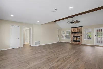 603 Hillcrest Drive, Huntsville, TX 77340 - Photo 7