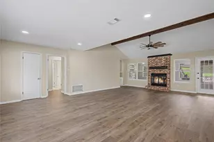603 Hillcrest Dr, Huntsville, TX 77340 - Photo 7
