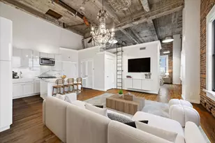 915 Franklin St, Houston, TX 77002 - Photo 3