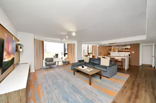 1300 Lamar St, Houston, TX 77010 - Photo 9