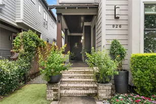 926 Nicholson St, Houston, TX 77008 - Photo 3