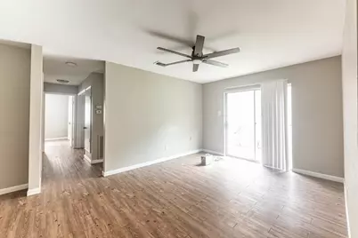 2404 Sycamore Avenue #B2, Huntsville, TX 77340 - Photo 11