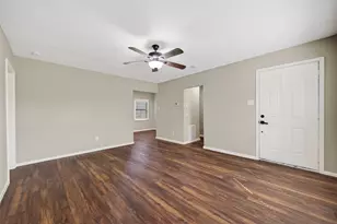 8126 Marcy Dr, Houston, TX 77033 - Photo 11