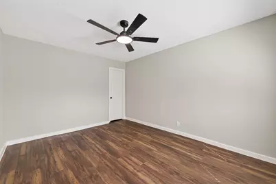 8126 Marcy Drive, Houston, TX 77033 - Photo 37