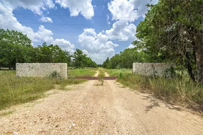 5850 Brown Road, Flatonia, TX 78941 - Photo 3