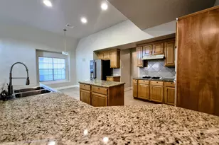 1746 Lakeside Enclave Dr, Houston, TX 77077 - Photo 5