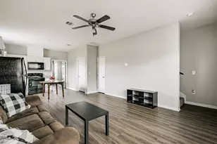 2811 Winnie St, Galveston, TX 77550 - Photo 9