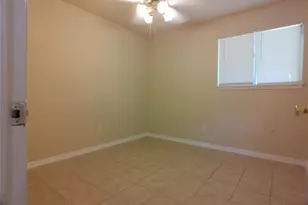 1301 Glenmore Dr, Pasadena, TX 77503 - Photo 11