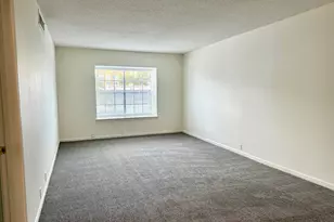 2601 Bellefontaine St, Houston, TX 77025 - Photo 13