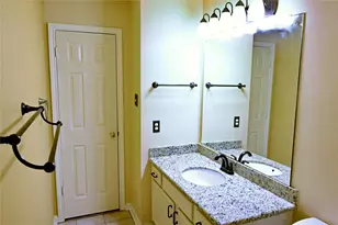 4530 Topaz Trail Dr, Sugar Land, TX 77479 - Photo 7