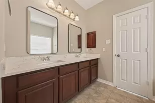 8034 Fountain St, Houston, TX 77051 - Photo 33