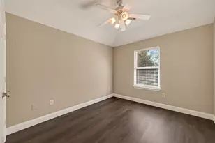 8034 Fountain St, Houston, TX 77051 - Photo 29