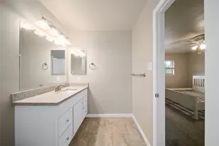 515 Tallowood Rd, Houston, TX 77024 - Photo 7