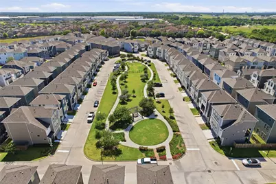 12006 Ridgewood Hill Drive, Houston, TX 77051 - Photo 35