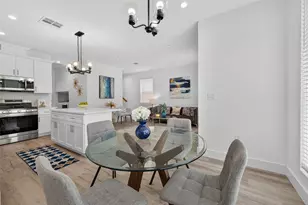 5027 Willow Glen Dr, Houston, TX 77033 - Photo 9