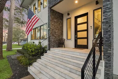 1010 Waltway Drive, Houston, TX 77008 - Photo 3