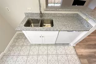 1515 Sandy Springs Rd, Houston, TX 77042 - Photo 19