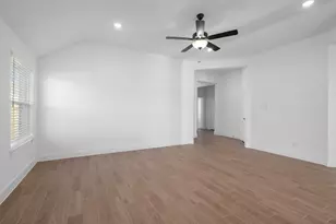 11123 Midland Hawthorn Pl, Cypress, TX 77433 - Photo 9