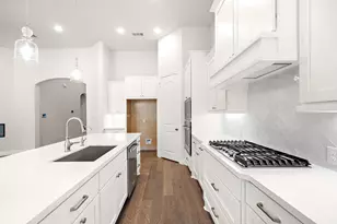 9746 Roaring River Falls Ln, Porter, TX 77365 - Photo 7