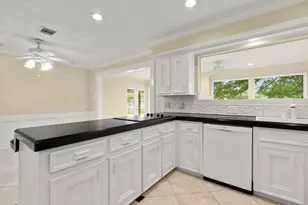 154 Lakeside Dr, Montgomery, TX 77356 - Photo 17
