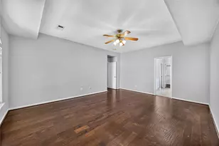 11618 Peachwood Lake Dr, Sugar Land, TX 77498 - Photo 17