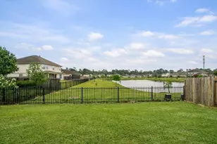 21530 Falvel Lake Dr, Spring, TX 77388 - Photo 19