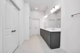 409 Legacy Point Dr, Sealy, TX 77474 - Photo 13