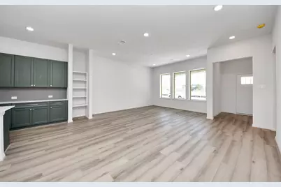 409 Legacy Point Drive #B, Sealy, TX 77474 - Photo 5