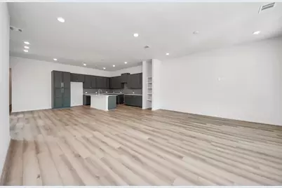 409 Legacy Point Drive #B, Sealy, TX 77474 - Photo 3