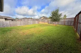 204 Brks Mnr Ct, Montgomery, TX 77316 - Photo 35