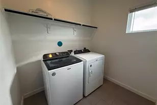 204 Brks Mnr Ct, Montgomery, TX 77316 - Photo 7
