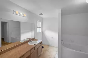 13911 Honey Bee Ct, Houston, TX 77039 - Photo 15