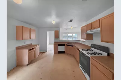 13911 Honey Bee Court, Houston, TX 77039 - Photo 9