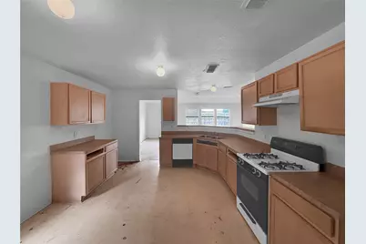 13911 Honey Bee Court, Houston, TX 77039 - Photo 7
