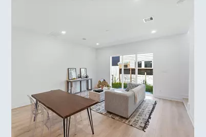 1014 Upside Wheatley Lane, Houston, TX 77091 - Photo 7