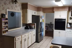 8111 Meadville St, Houston, TX 77061 - Photo 9