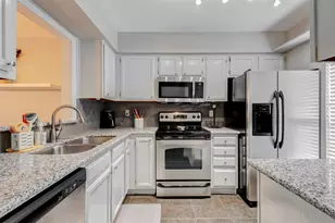 1212 Fairview Ave, Houston, TX 77006 - Photo 1