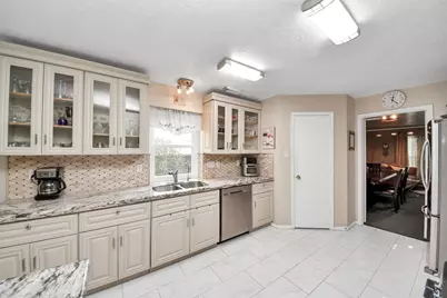 3927 Village Well Drive, Humble, TX 77396 - Photo 7