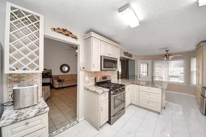 3927 Village Well Drive, Humble, TX 77396 - Photo 9