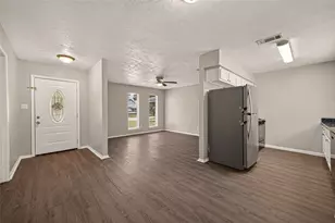4608 W Jasmine St, Pearland, TX 77581 - Photo 5