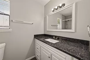 4608 W Jasmine St, Pearland, TX 77581 - Photo 9