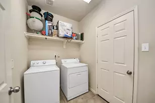 16635 Greenbriar Point Ln, Houston, TX 77095 - Photo 15