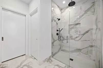 1711 Allen Pkwy #1907, Houston, TX 77019 - Photo 13