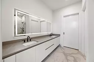 1711 Allen Pkwy, Houston, TX 77019 - Photo 11