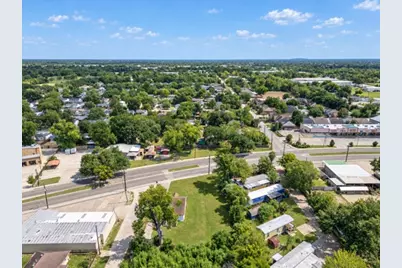 7713 Airline Drive, Houston, TX 77037 - Photo 9